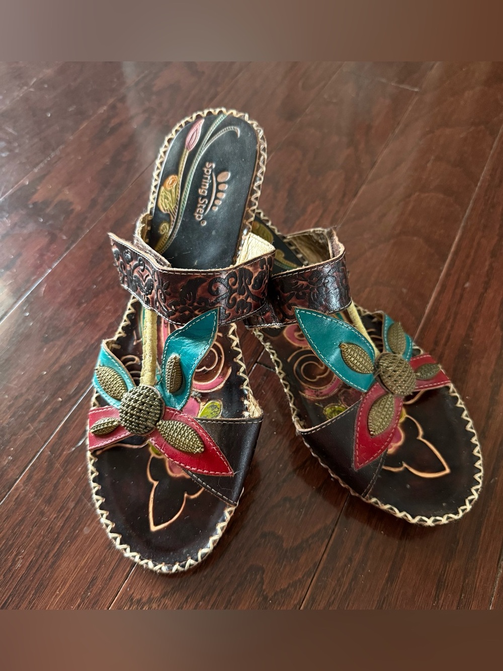 L’Artiste Pola Leather Wedge Sandal by Spring Step